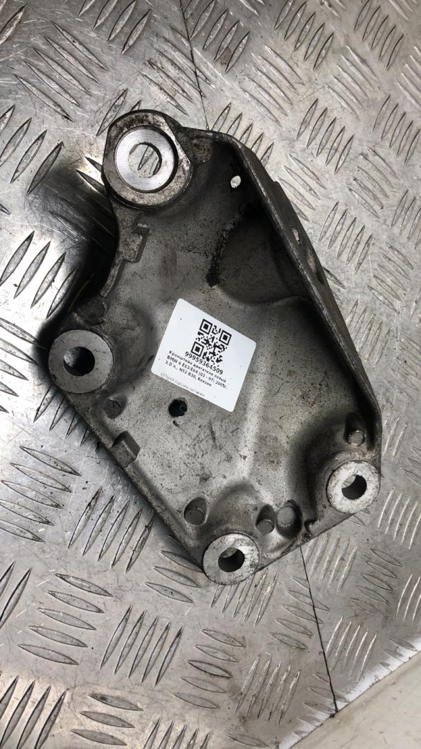 кронштейн двигателя BMW 6 серия E63/E64 2005, 3.0 л., N52 B30, бензин, купе, 6776669 - фото №1