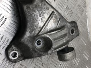 кронштейн двигателя BMW 5 серия F07/F10/F11 [рестайлинг] 2013, 3.5 л., бензин, хетчбэк 5 дв., 6777605