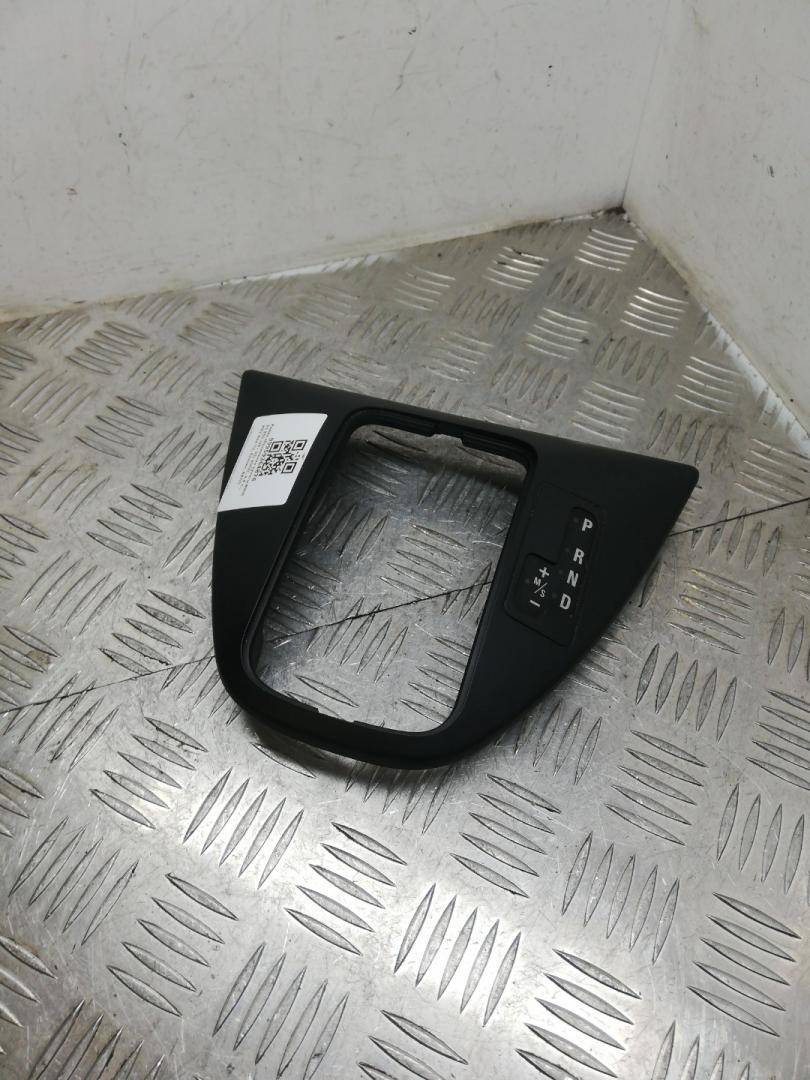 рамка обрамление кулисы BMW X5 E53 2002, 4.4 л., M62 B44 TU, бензин, АКПП, синий, внедорожник 5 дв., полный привод, правый руль, 51168245924, 8245924 - фото №1