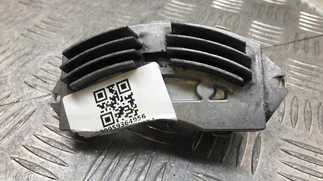 сопротивление печки BMW 3 серия E90/E91/E92/E93 2006 - фото №1