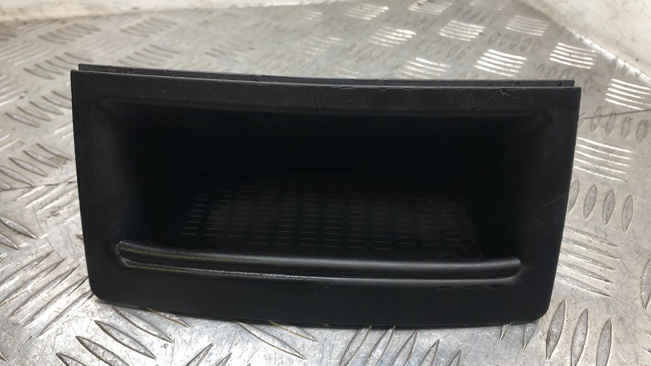 бардачок BMW 5 серия E60/E61 2004, 3.0 л., M57 D30 (306D2), дизель, АКПП, седан, правый руль, 7059955 - фото №1