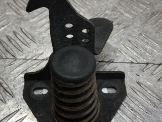 захватный крюк капота BMW 5 серия E60/E61 2003, седан, 7034256