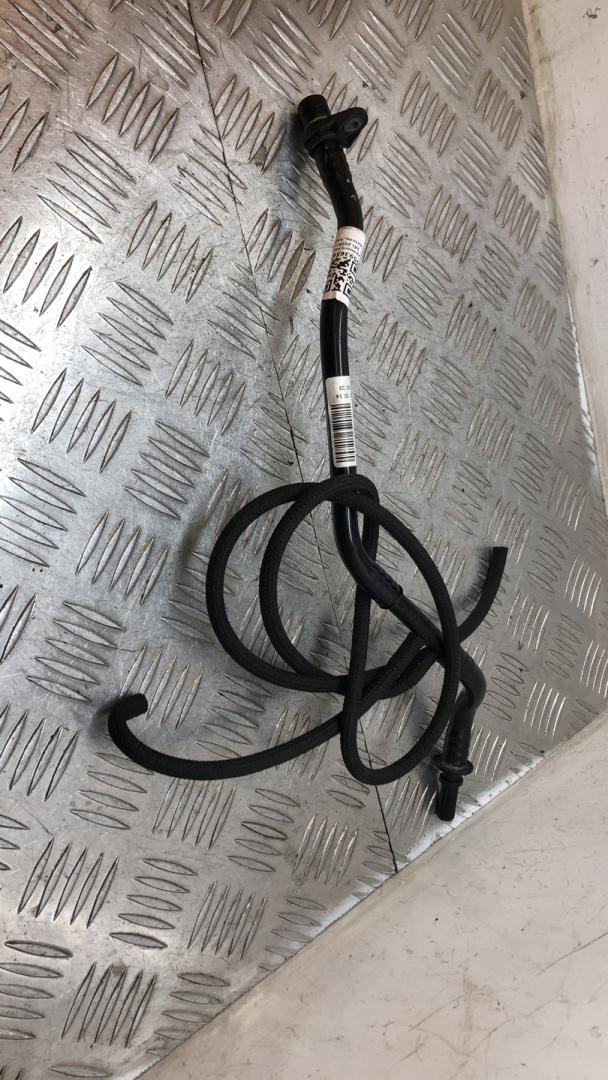 трубка вакуумного насоса BMW X5 F15 2015, 3.0 л., N57 D30 A, дизель, АКПП, белый, полный привод, правый руль, 11668513294, 8513293 - фото №1