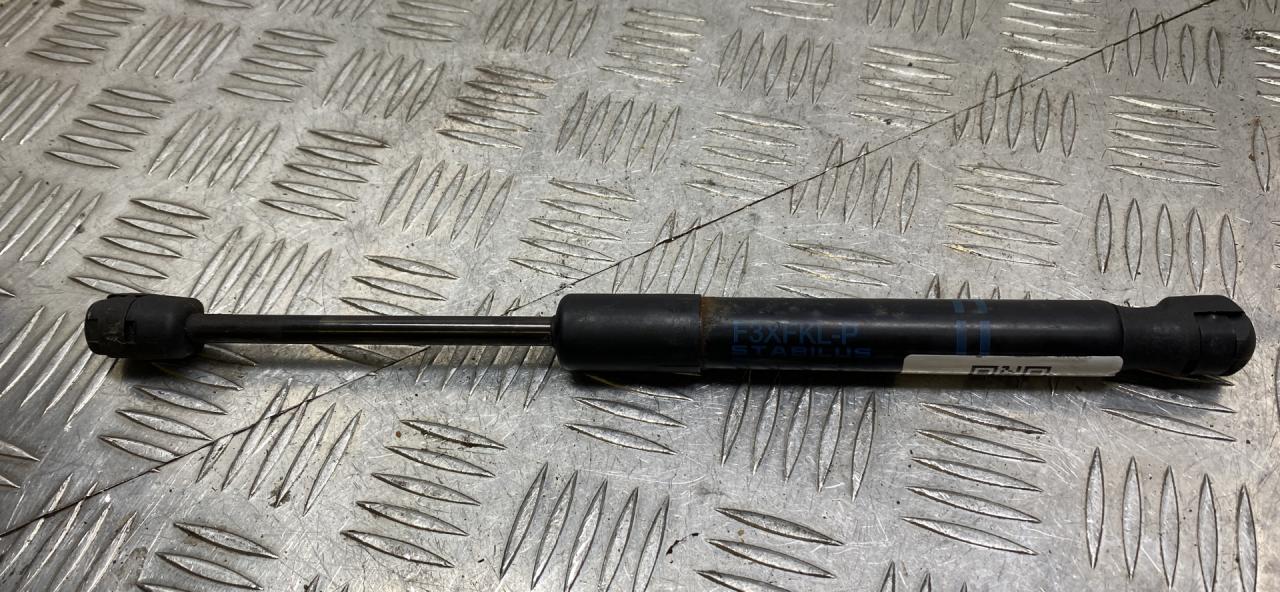 амортизатор капота BMW 3 серия F30/F31/F34 F31 2014, 3.0 л., N57 D30 A, дизель, АКПП, универсал, задний привод, правый руль, 51237255812, 7255812 - фото №1