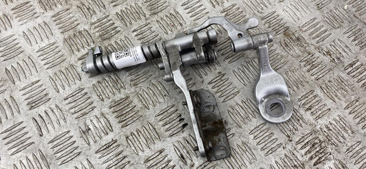 петля крышки багажника BMW 3 серия F30/F31/F34 F31 2014, 3.0 л., N57 D30 A, дизель, АКПП, универсал, задний привод, правый руль, 41007298070, 7263158 - фото №1