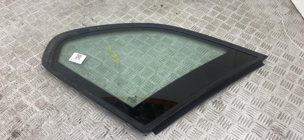 стекло кузовное боковое правое BMW X5 E53 2003, 3.0 л., M57 D30 (306D1), дизель, АКПП, внедорожник 5 дв., 51368402620 - фото №1