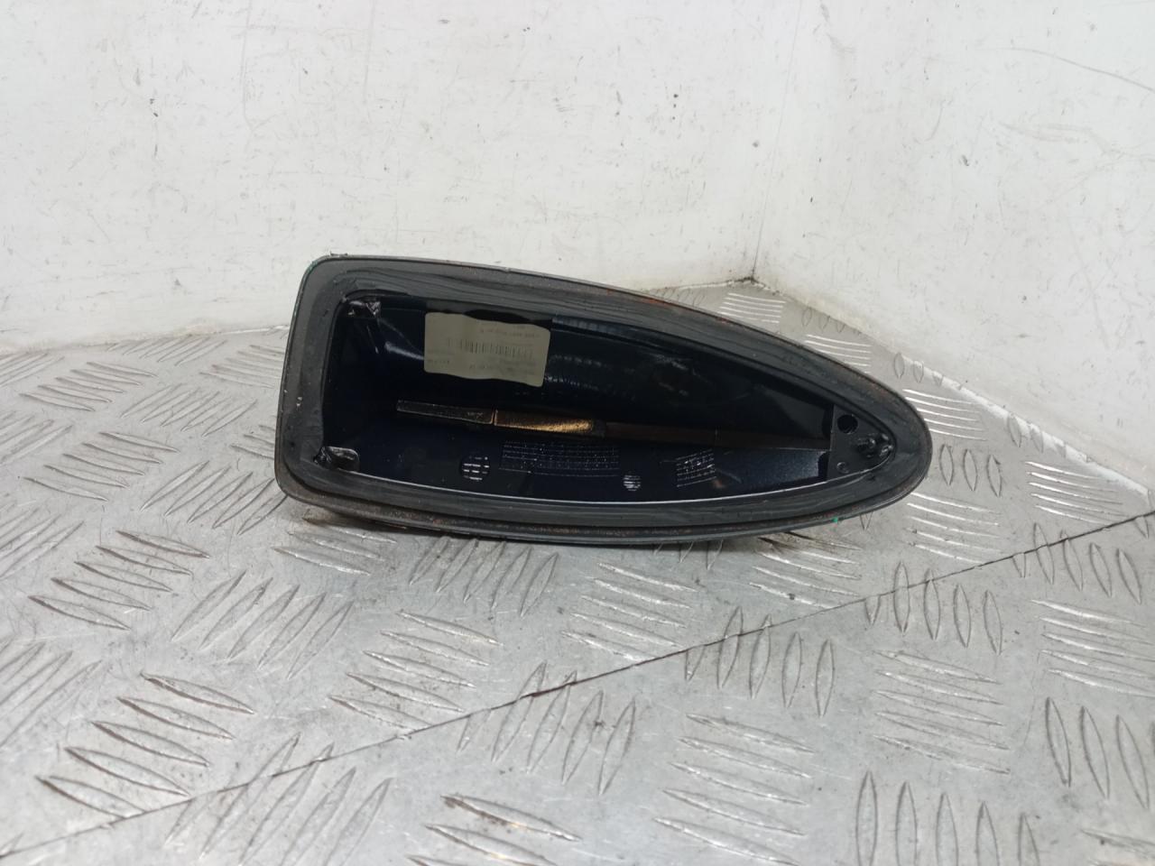 корпус антенны на крыше BMW 5 серия F07/F10/F11 2012, 2.0 л., N47 D20 C, дизель, АКПП, sophistogra brillanteffekt(b90), седан, задний привод, правый руль, 65209184814, 9269863 - фото №1