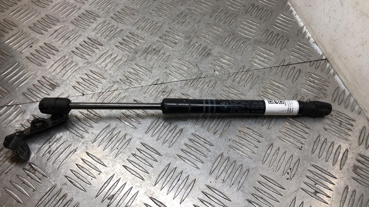 амортизатор капота BMW 5 серия F07/F10/F11 2012, 2.0 л., N47 D20 C, дизель, АКПП, sophistogra brillanteffekt(b90), седан, задний привод, правый руль, 51237309117 - фото №1