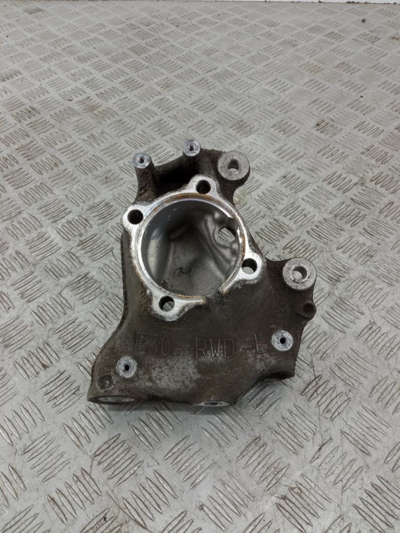 кулак поворотный левый BMW 3 серия F30/F31/F34 F31 2014, 3.0 л., N57 D30 A, дизель, АКПП, универсал, задний привод, правый руль, 31216792287 - фото №1