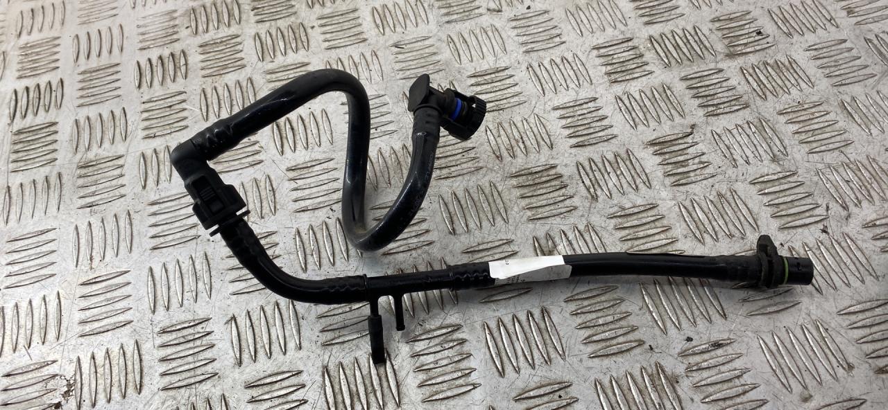 трубка вакуумная усилителя тормозов BMW 5 серия F07/F10/F11 2012, 2.0 л., N47 D20 C, дизель, АКПП, sophistogra brillanteffekt(b90), седан, задний привод, правый руль, 11667811209, 7811209 - фото №1