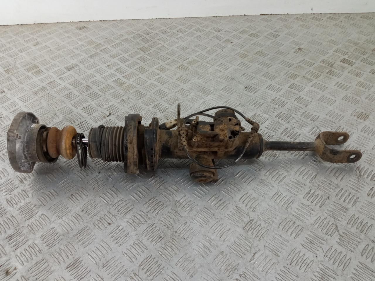 амортизатор передний правый BMW 5 серия F07/F10/F11 2012, 2.0 л., N47 D20 C, дизель, АКПП, sophistogra brillanteffekt(b90), седан, задний привод, правый руль, 37116796856, 6796856 - фото №1