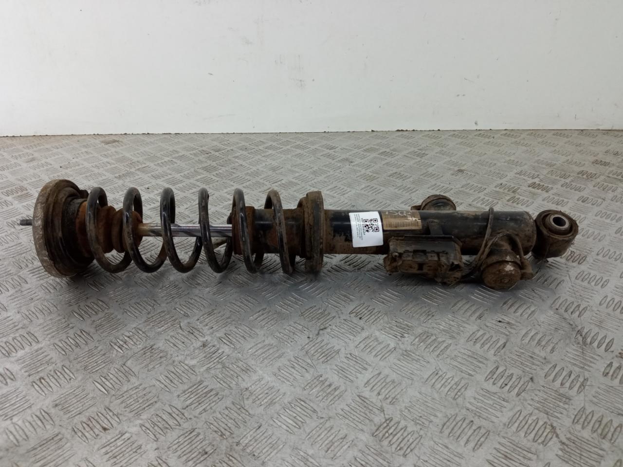 амортизатор задний левый BMW 5 серия F07/F10/F11 2012, 2.0 л., N47 D20 C, дизель, АКПП, sophistogra brillanteffekt(b90), седан, задний привод, правый руль, 37126796859, 6796859 - фото №1