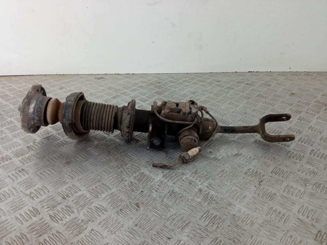 амортизатор передний левый BMW 5 серия F07/F10/F11 2012, 2.0 л., N47 D20 C, дизель, АКПП, sophistogra brillanteffekt(b90), седан, задний привод, правый руль, 37116796855, 6796855 - фото №1