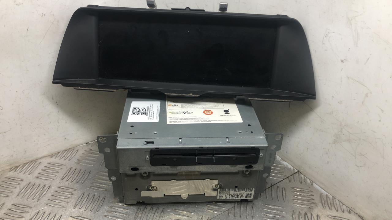 магнитола BMW 5 серия F07/F10/F11 2012, 2.0 л., N47 D20 C, дизель, АКПП, sophistogra brillanteffekt(b90), седан, задний привод, правый руль, 9293395, 9289247, 9286441, 9282084, 9274569, 9271922, 9257008, 9239155, 9237173, 9228914, 9223394, 9217708, 9217519, 9207451, 9204974, 9207445, 9206250, 9202222, 920221, 9201235, 9199564, 65509266385, 9266381, 65129289247 - фото №1