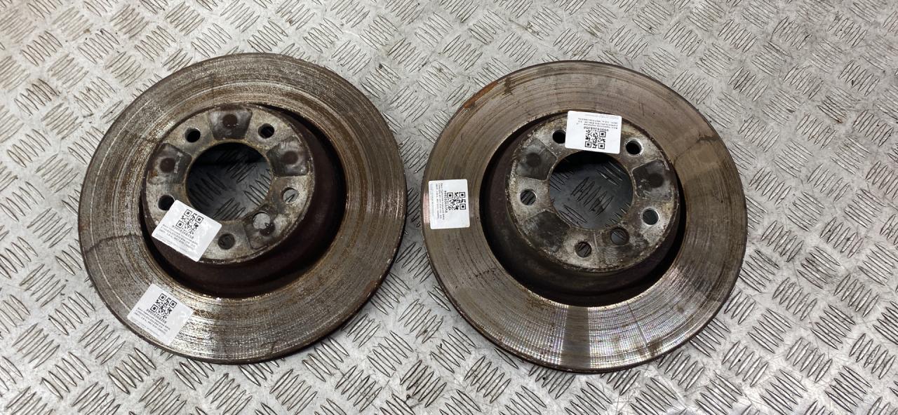 диск тормозной передний BMW 3 серия E90/E91/E92/E93 E90 2007, 3.0 л., M57 D30 (306D3), дизель, АКПП, titan-silber (354), седан, задний привод, правый руль, 34116854999 - фото №1