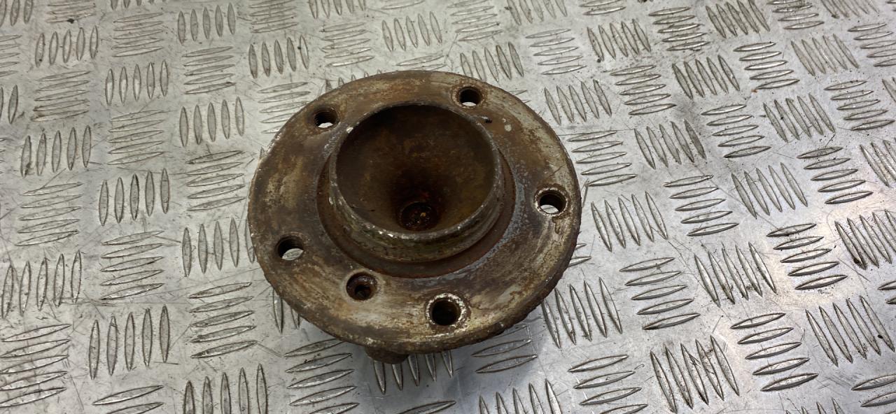 ступица передняя BMW 3 серия E90/E91/E92/E93 E90 2007, 3.0 л., M57 D30 (306D3), дизель, АКПП, titan-silber (354), седан, задний привод, правый руль, 31216765157, 6765157 - фото №1