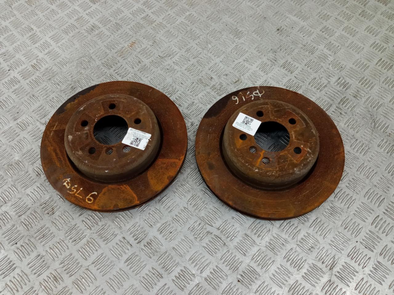 диск тормозной задний BMW 5 серия F07/F10/F11 2012, 2.0 л., N47 D20 C, дизель, АКПП, sophistogra brillanteffekt(b90), седан, задний привод, правый руль, 34216775287 - фото №1