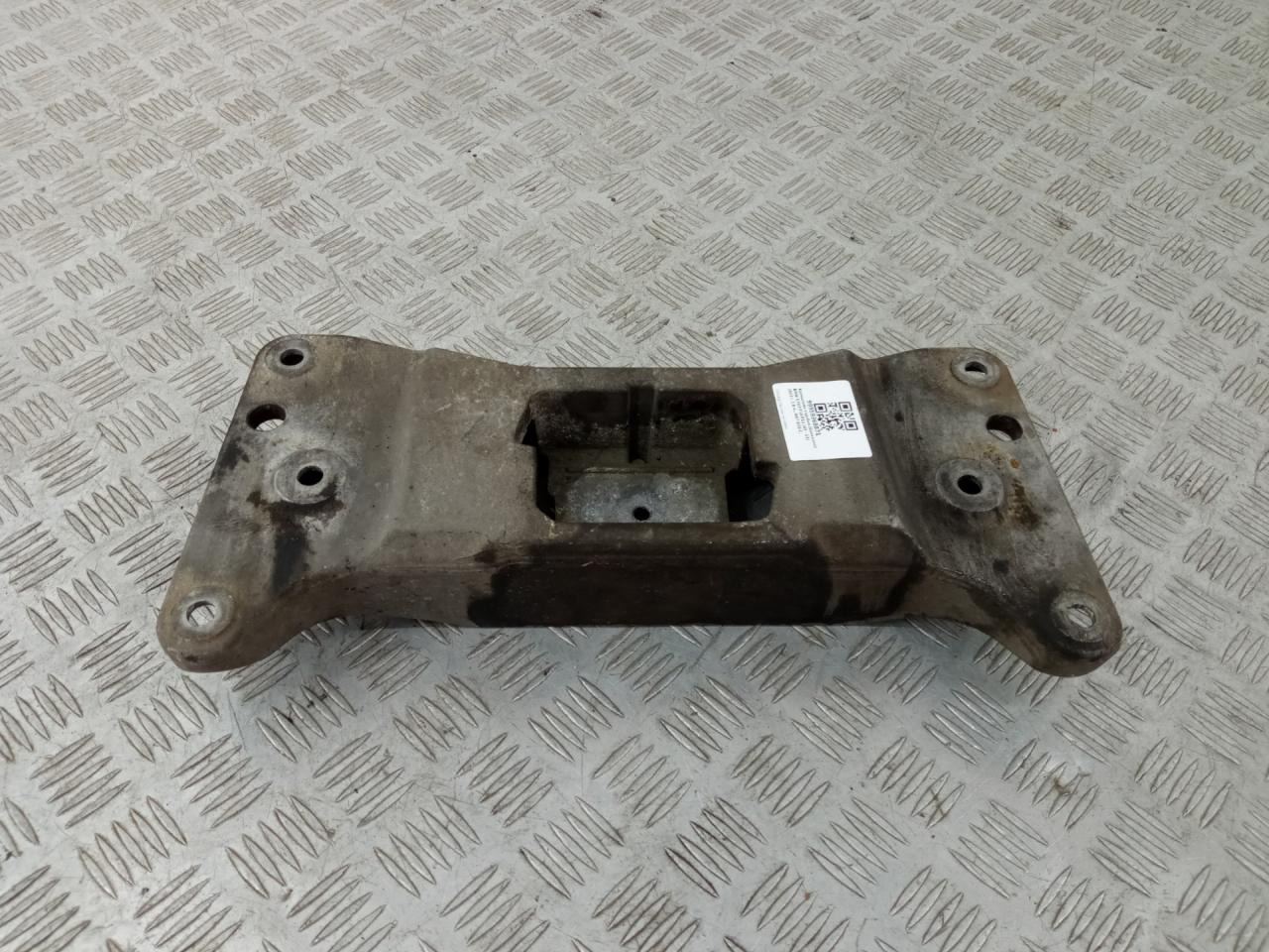 кронштейн КПП BMW 5 серия F07/F10/F11 2011, 2.0 л., N47 D20 C, дизель, МКПП, седан, задний привод, правый руль, 22316781222, 6781222 - фото №1