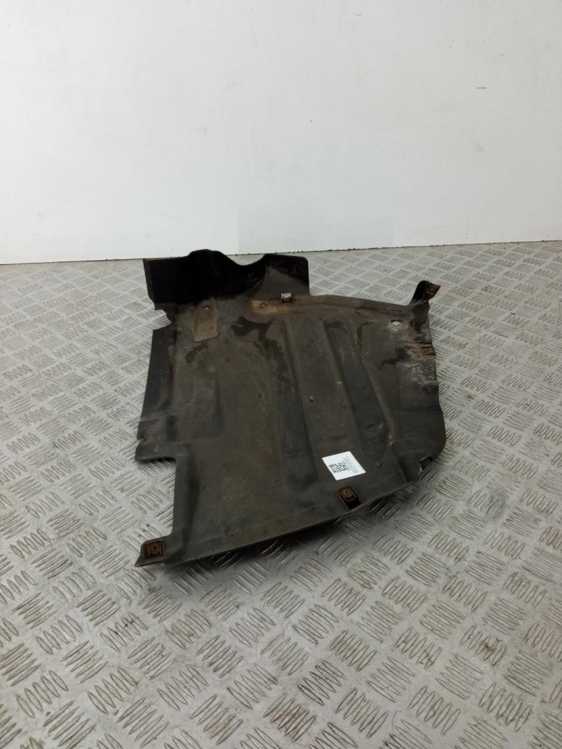 защита днища BMW 3 серия E90/E91/E92/E93 E92 2007, 2.0 л., N47 D20 A, дизель, АКПП, купе, 51758044374, 8044374 - фото №1