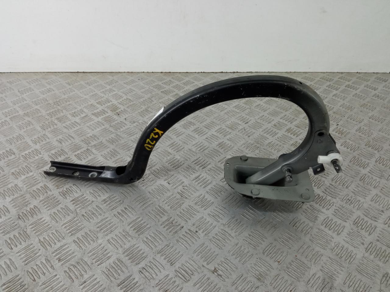 петля крышки багажника BMW 5 серия F07/F10/F11 2011, 2.0 л., N47 D20 C, дизель, МКПП, седан, задний привод, правый руль, 41627204237 - фото №1