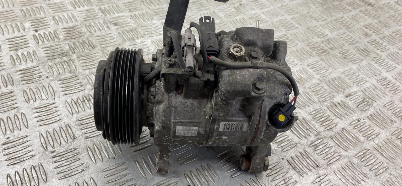 компрессор кондиционера BMW 5 серия F07/F10/F11 2011, 2.0 л., N47 D20 C, дизель, МКПП, седан, задний привод, правый руль, 64529225703, 9225703, 64529223694, 9223694, 6SBU14A - фото №1