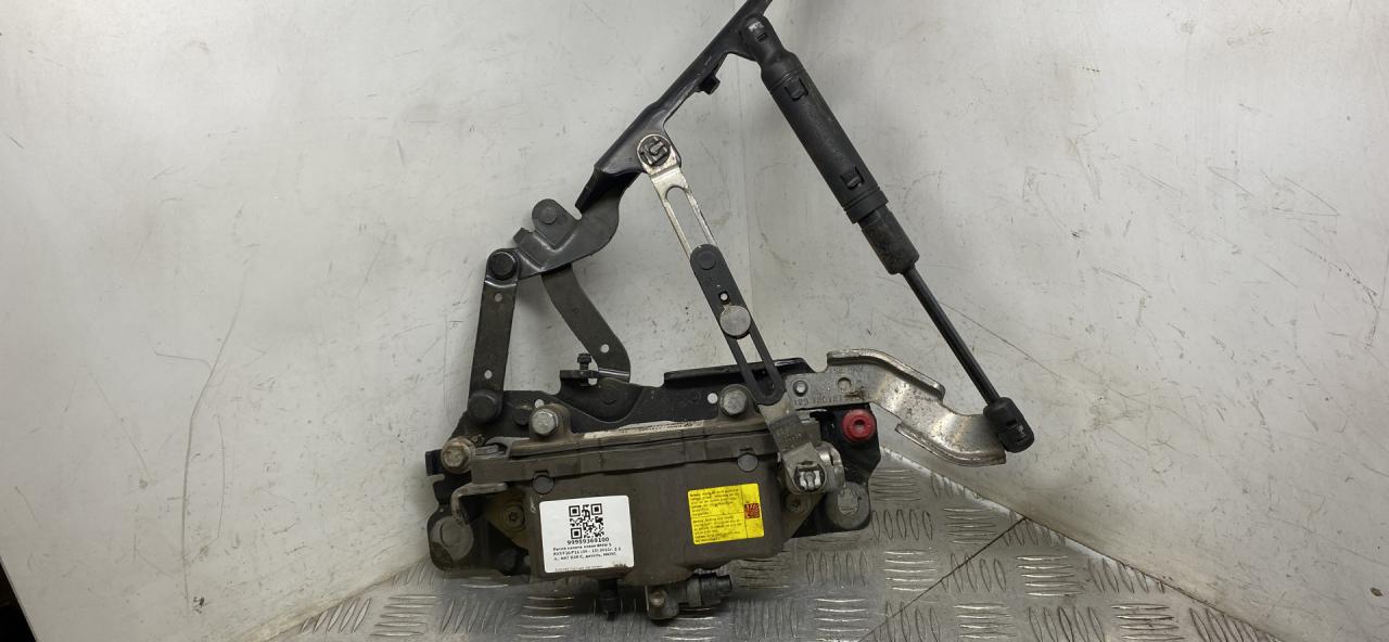 петля капота левая BMW 5 серия F07/F10/F11 2011, 2.0 л., N47 D20 C, дизель, МКПП, седан, задний привод, правый руль, 51237191049, 7191049, 41617207199 - фото №1