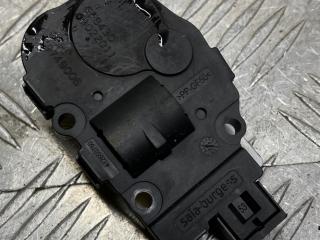 моторчик заслонки печки BMW 5 серия F07/F10/F11 2011, 2.0 л., N47 D20 C, дизель, МКПП, седан, задний привод, правый руль, 410475520, 10022011, 64119319037