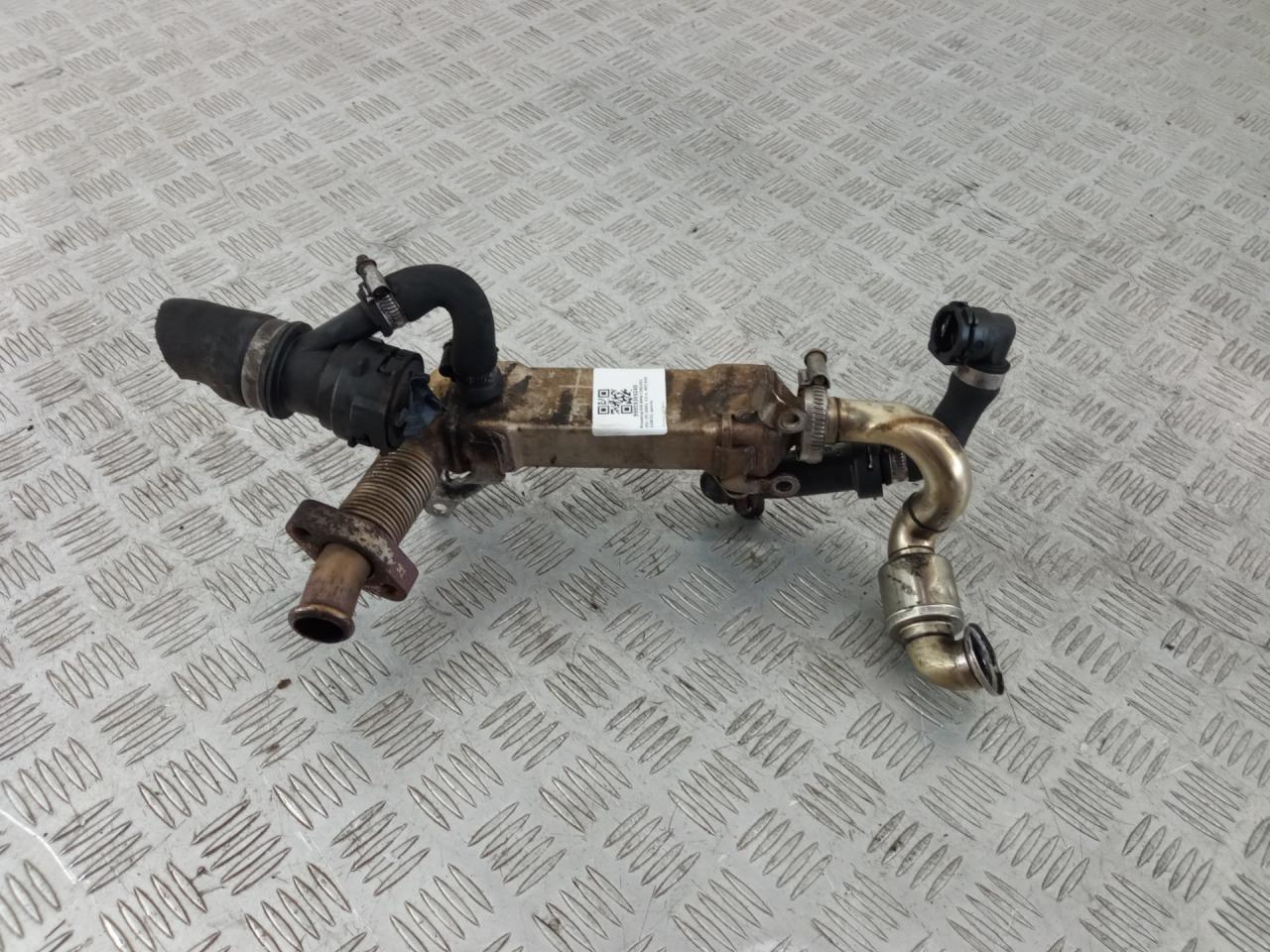 охладитель EGR / Радиатор EGR BMW 5 серия E60/E61 2006, 3.0 л., M57 D30 (306D2), дизель - фото №1