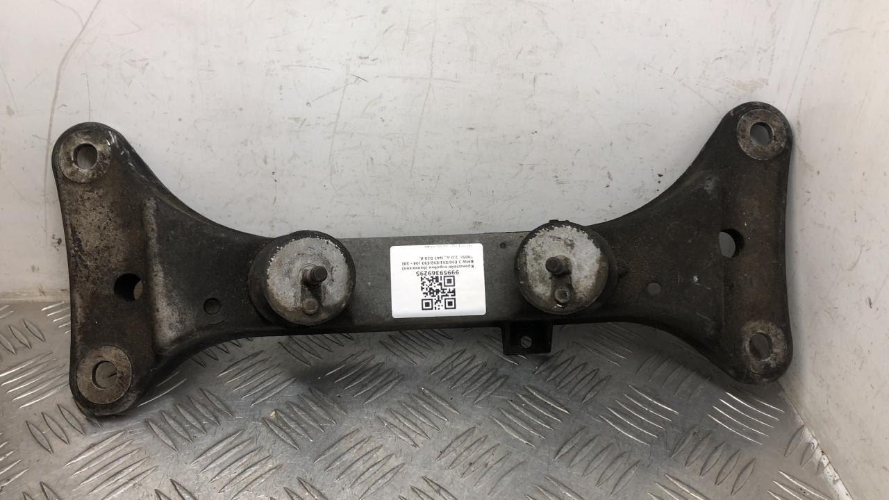 кронштейн КПП BMW 3 серия E90/E91/E92/E93 2005, 2.0 л., N47 D20 A, дизель, АКПП, седан, 6760301 - фото №1