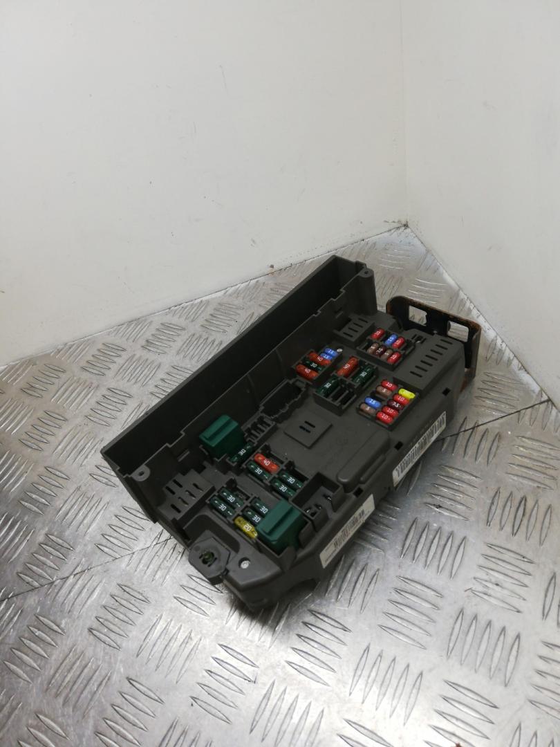 блок предохранителей BMW X5 E70 2008, 3.0 л., N52 B30, бензин, АКПП, spacegrau metallic (a52), внедорожник 5 дв., полный привод, 61149145115, 9145115 - фото №1