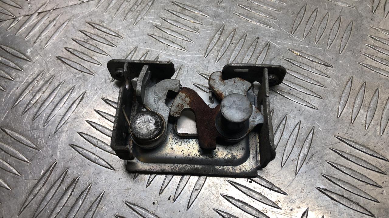 замок капота BMW X5 E70 2008, 3.0 л., N52 B30, бензин, АКПП, spacegrau metallic (a52), внедорожник 5 дв., полный привод, 51237178754, 7178754 - фото №1