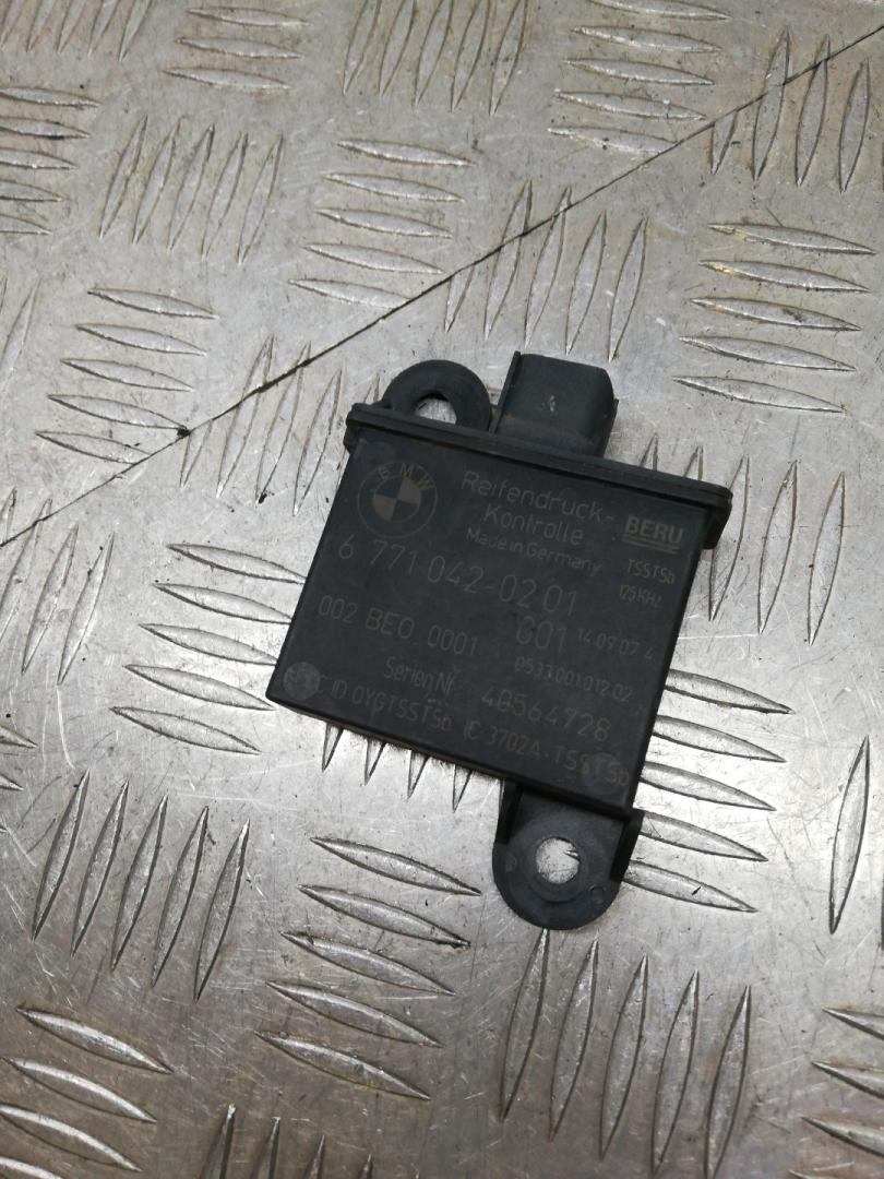 блок контроля давления в шинах BMW X5 E70 2008, 3.0 л., N52 B30, бензин, АКПП, spacegrau metallic (a52), внедорожник 5 дв., полный привод, 36236771042, 6771042 - фото №1