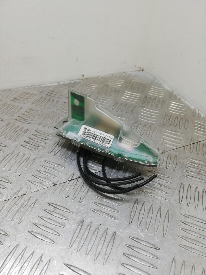 антенна BMW X5 E70 2008, 3.0 л., N52 B30, бензин, АКПП, spacegrau metallic (a52), внедорожник 5 дв., полный привод, 65206972311, 6972311 - фото №1