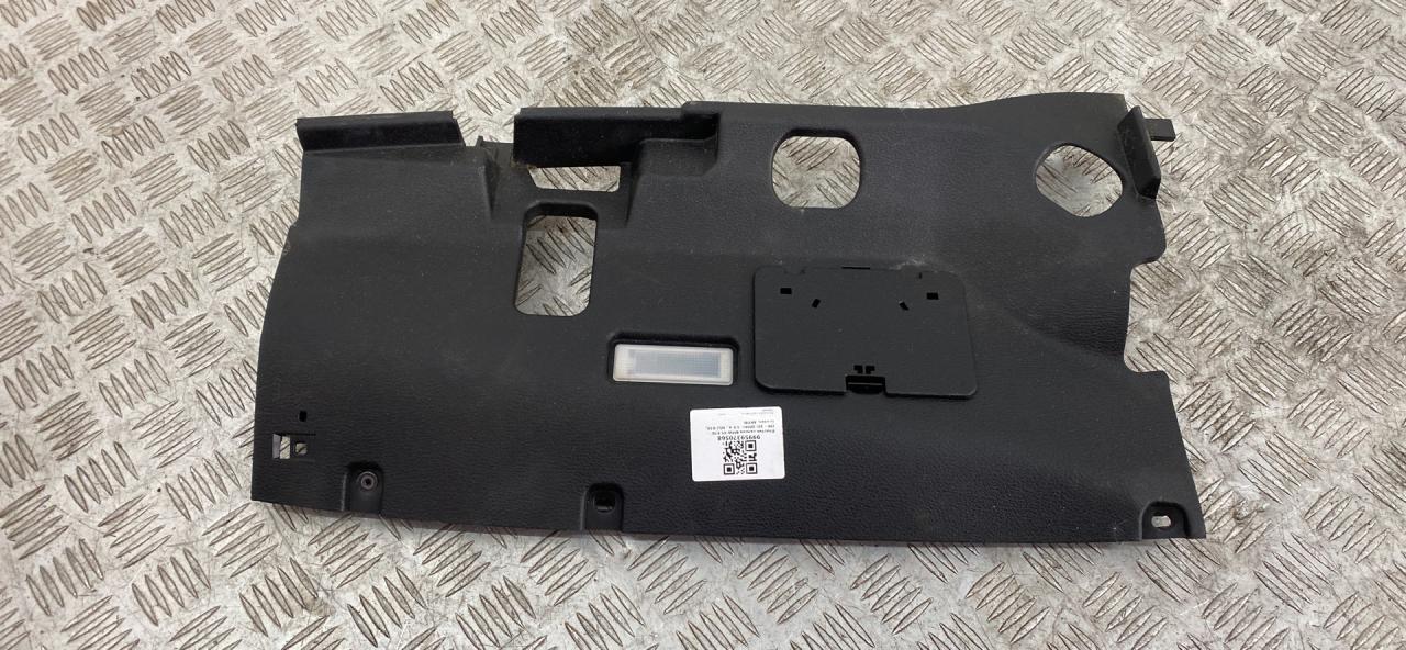 пластик BMW X5 E70 2008, 3.0 л., N52 B30, бензин, АКПП, spacegrau metallic (a52), внедорожник 5 дв., полный привод, 51457161786 - фото №1