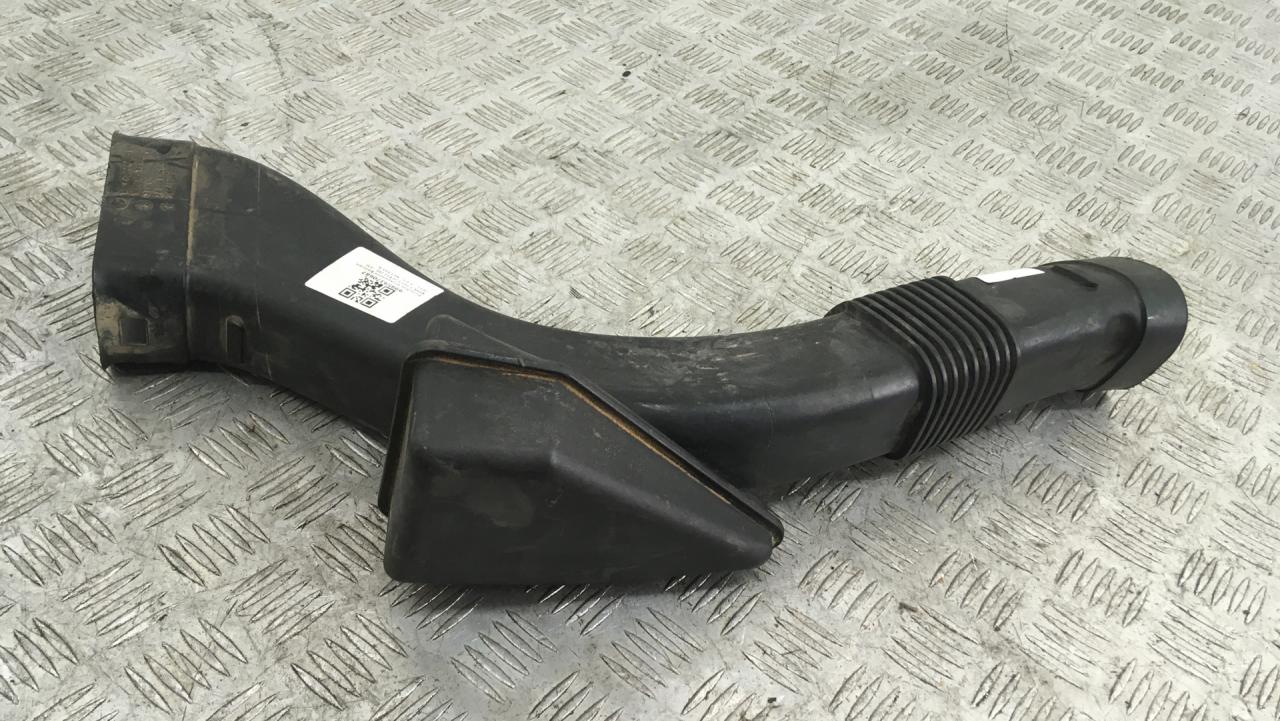 патрубок воздушного фильтра BMW 5 серия F07/F10/F11 F10 2012, 4.4 л., N63 B44 A, бензин, АКПП, titansilber metallic (354), седан, задний привод, 13717577473, 7577473 - фото №1