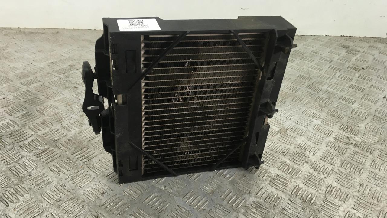 радиатор дополнительный системы охлаждения BMW 5 серия F07/F10/F11 F10 2012, 4.4 л., N63 B44 A, бензин, АКПП, titansilber metallic (354), седан, задний привод, 17117805630, 7805630 - фото №1