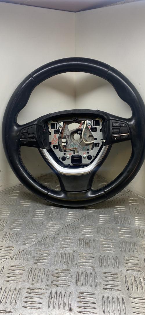 руль BMW 5 серия F07/F10/F11 F10 2012, 4.4 л., N63 B44 A, бензин, АКПП, titansilber metallic (354), седан, задний привод, 32336790891 - фото №1
