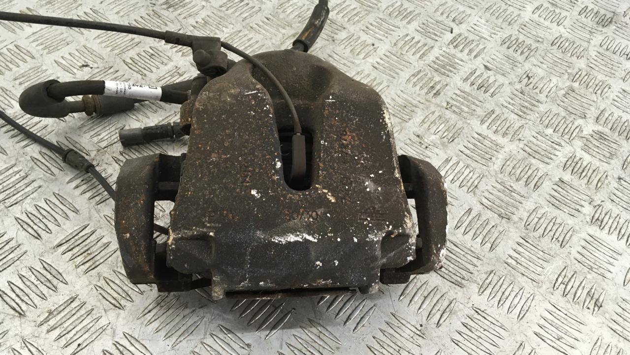 суппорт передний правый BMW X5 E70 2008, 3.0 л., N52 B30, бензин, АКПП, spacegrau metallic (a52), внедорожник 5 дв., полный привод, 34116776784 - фото №1