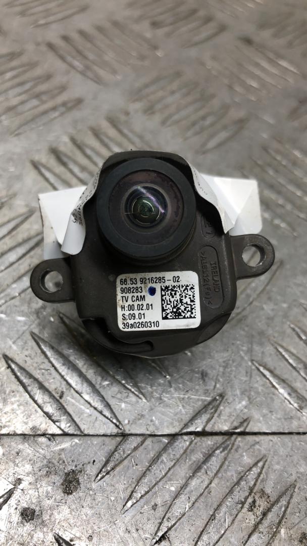 камера бокового обзора BMW 5 серия F07/F10/F11 F10 2012, 4.4 л., N63 B44 A, бензин, АКПП, titansilber metallic (354), седан, задний привод, 66549216285, 9216285 - фото №1