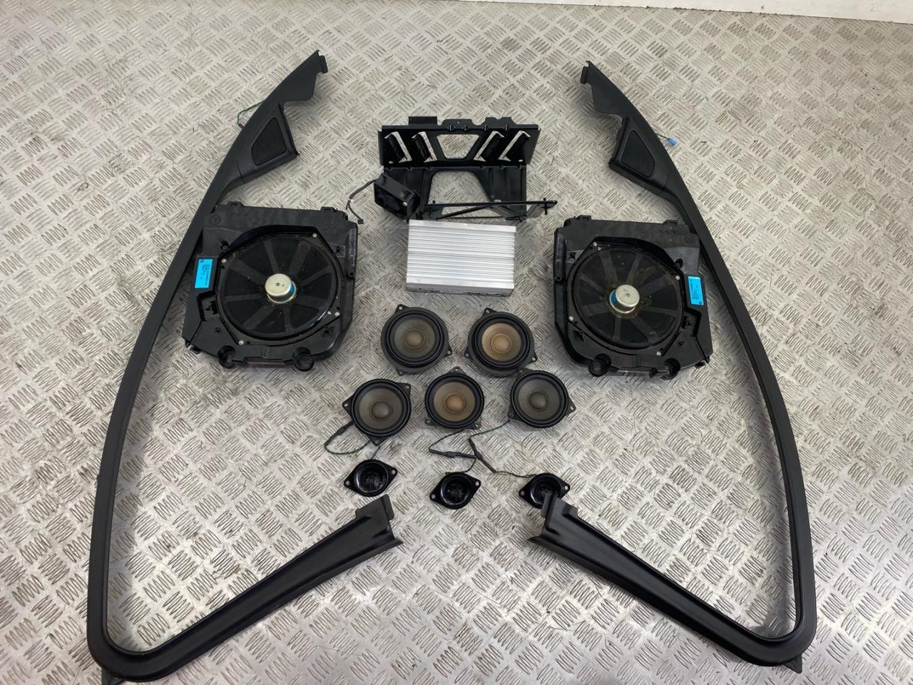 комплект акустики BMW 5 серия F07/F10/F11 F10 2012, 4.4 л., N63 B44 A, бензин, АКПП, titansilber metallic (354), седан, задний привод, 65129233592, 9233592 - фото №1