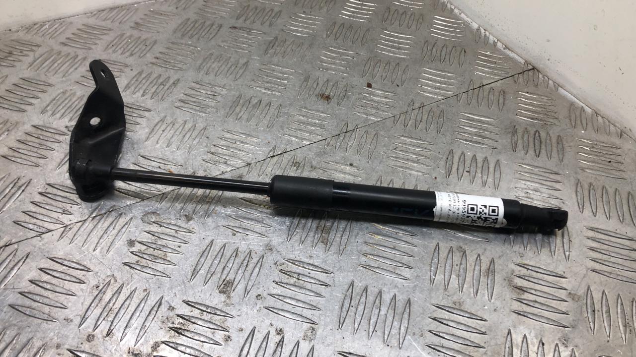 амортизатор капота BMW 5 серия F07/F10/F11 2011, 3.0 л., N57 D30 A, дизель, АКПП, black sapphire metallic (475), хетчбэк 5 дв., задний привод, правый руль, 7200197, 51237200197 - фото №1