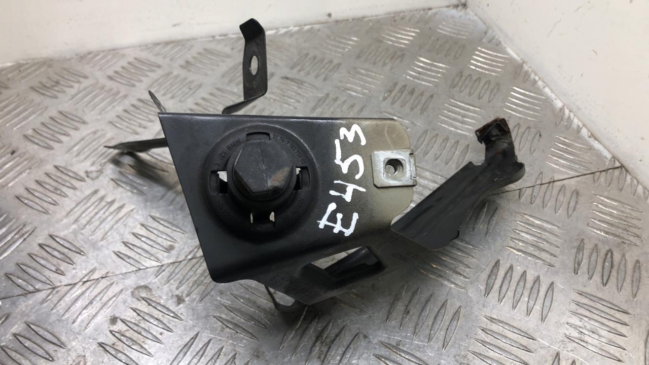 кронштейн передней панели (телевизора) BMW 5 серия F07/F10/F11 2011, 3.0 л., N57 D30 A, дизель, АКПП, black sapphire metallic (475), хетчбэк 5 дв., задний привод, правый руль, 41357230576, 7193422 - фото №1