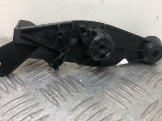 механизм открытия капота (кронштейн в салоне) BMW X5 E70 [рестайлинг] E70 2013, 3.0 л., N55 B30 A, бензин, vermilionrot metallic (a82), внедорожник 5 дв., полный привод, 51437148521, 7148521