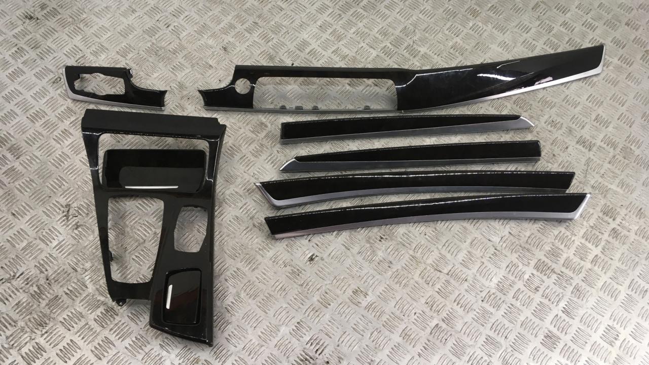 комплект декоративных накладок (дерева) салона BMW 5 серия F07/F10/F11 F10 2012, 4.4 л., N63 B44 A, бензин, АКПП, titansilber metallic (354), седан, задний привод, 51169206389, 51417225551, 51417225552, 51427225529, 51427225530, 51459192935, 51459192936 - фото №1