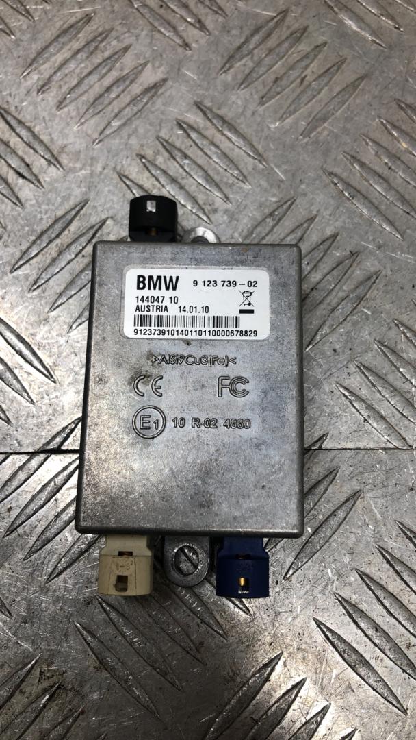 блок управления USB BMW 5 серия F07/F10/F11 2011, 3.0 л., N57 D30 A, дизель, АКПП, black sapphire metallic (475), хетчбэк 5 дв., задний привод, правый руль, 84109123739, 9123739 - фото №1