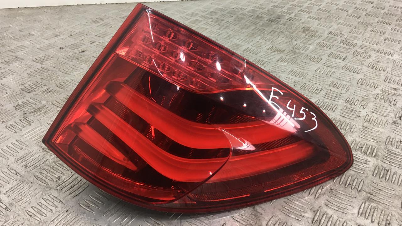 фонарь задний правый BMW 5 серия F07/F10/F11 2011, 3.0 л., N57 D30 A, дизель, АКПП, black sapphire metallic (475), хетчбэк 5 дв., задний привод, правый руль, 63217199644 - фото №1