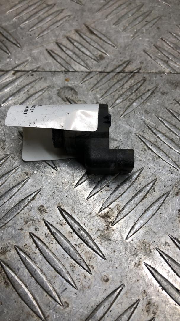 парктроник задний BMW 6 серия F06/F12/F13 F13 2014, 4.0 л., дизель, АКПП, alpinweiß uni (300), купе, задний привод, правый руль, 9231283, 66209233031 - фото №1