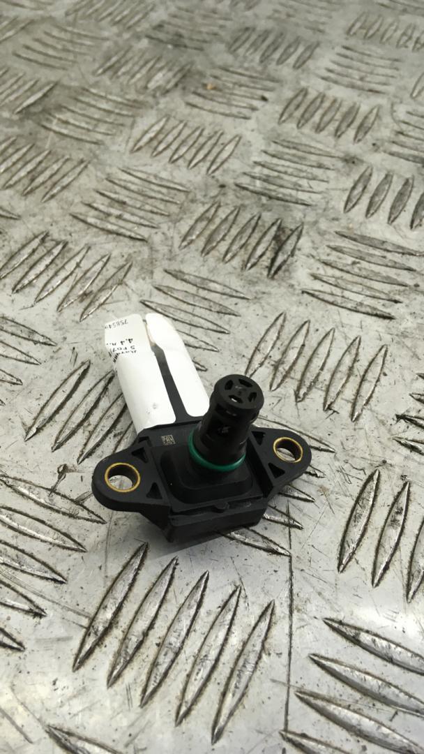 датчик абсолютного давления BMW 5 серия F07/F10/F11 F10 2012, 4.4 л., N63 B44 A, бензин, АКПП, titansilber metallic (354), седан, задний привод, 13627585493, 7585493 - фото №1