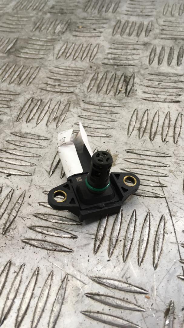 датчик абсолютного давления BMW 5 серия F07/F10/F11 F10 2012, 4.4 л., N63 B44 A, бензин, АКПП, titansilber metallic (354), седан, задний привод, 13627585493, 7585493 - фото №1