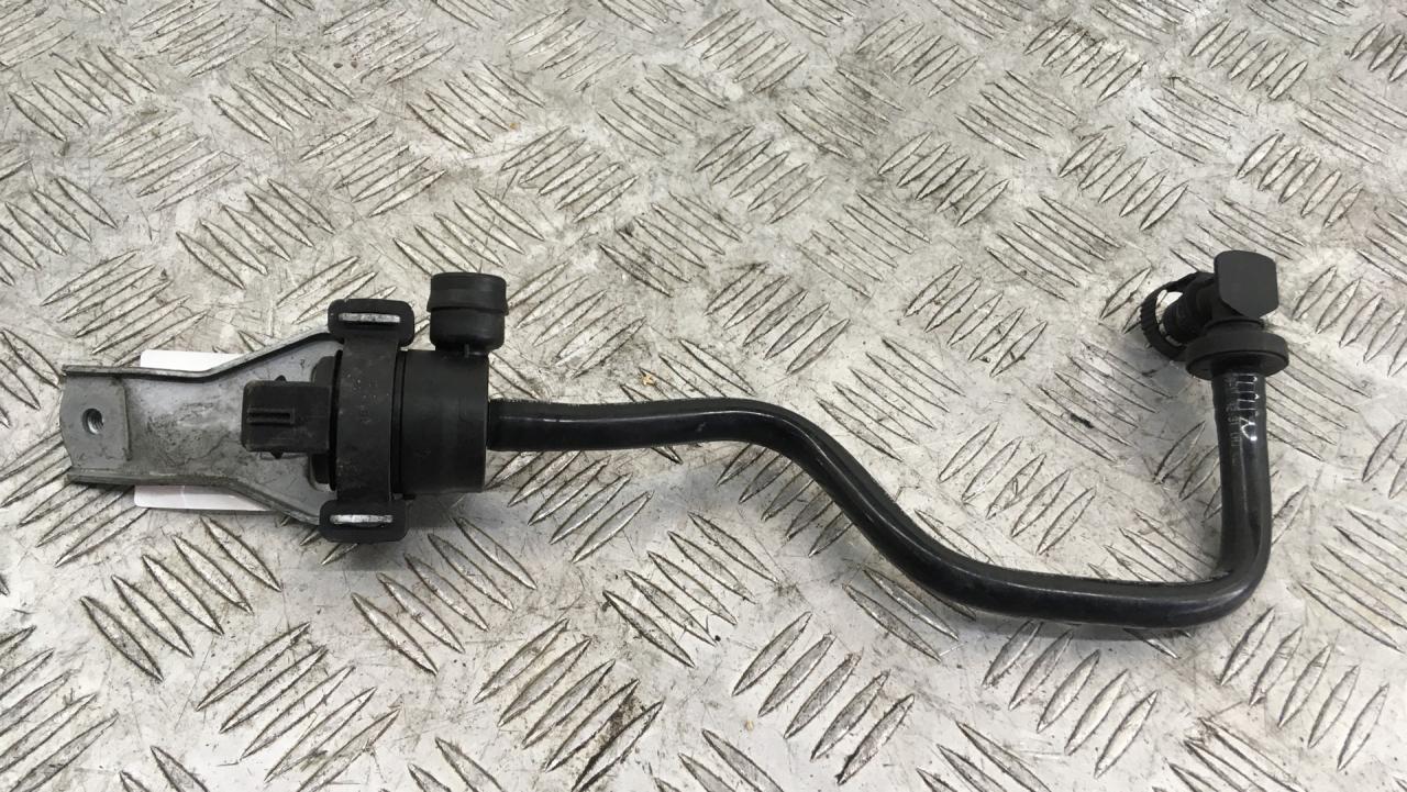 клапан вентиляции топливного бака BMW 5 серия F07/F10/F11 F10 2012, 4.4 л., N63 B44 A, бензин, АКПП, titansilber metallic (354), седан, задний привод, 13907619297, 7576303 - фото №1